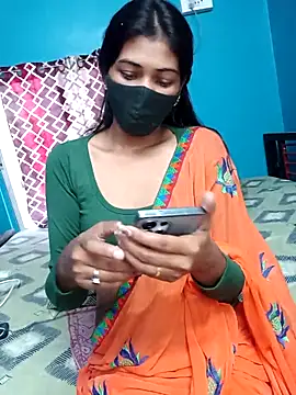 Snapshot of Triha_18 chatting on September 28, 6:19 am Triha 18 online show from September 28, 6:19 am