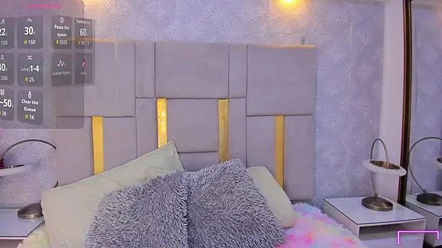 Camilaa Sanchez  online show from July 7, 11:36 am