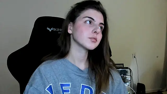 Snapshot of emmamurrr chatting on November 12, 2:50 pm emmamurrr online show from November 12, 2:50 pm