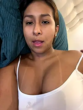 Snapshot of AmelyaMann chatting on September 14, 1:27 am AmelyaMann online show from September 14, 1:27 am