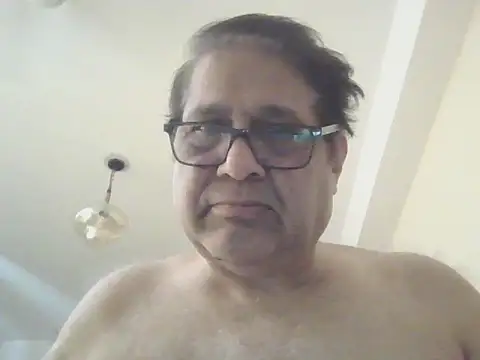 Nuttysub online show from June 7, 4:05 am