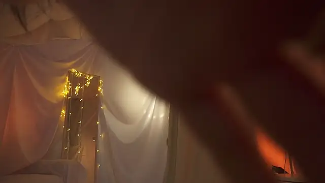 Snapshot of arizonasunrise chatting on January 15, 1:45 am arizonasunrise online show from January 15, 1:45 am