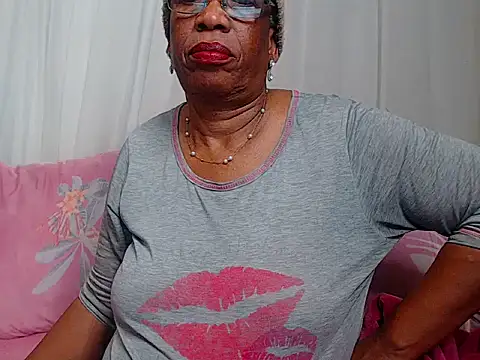 Freakyassnwildx online show from June 13, 9:35 pm