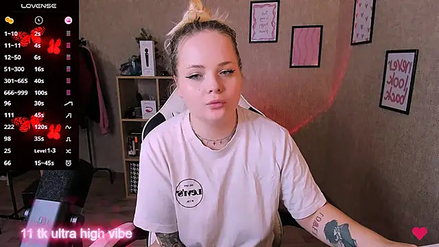 Snapshot of flower_sarah_ chatting on February 23, 5:29 pm flower sarah online show from February 23, 5:29 pm