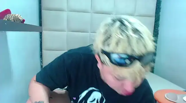 isabeautyx19 online show from January 19, 5:07 pm