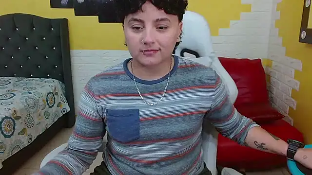 isabeautyx19 online show from March 18, 3:09 am