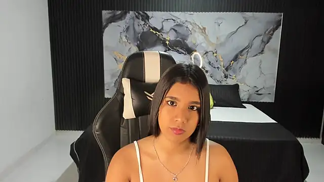 Snapshot of Ivy_16 chatting on January 29, 12:02 pm Ivy 16 online show from January 29, 12:02 pm
