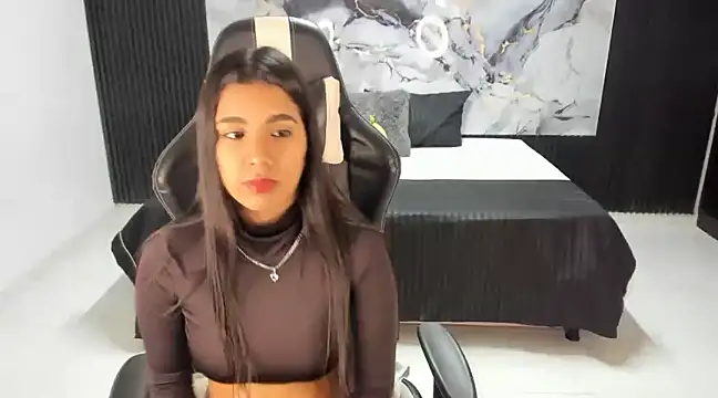 Snapshot of Ivy_16 chatting on February 3, 12:03 pm Ivy 16 online show from February 3, 12:03 pm