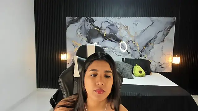 Snapshot of Ivy_16 chatting on March 4, 12:01 pm Ivy 16 online show from March 4, 12:01 pm