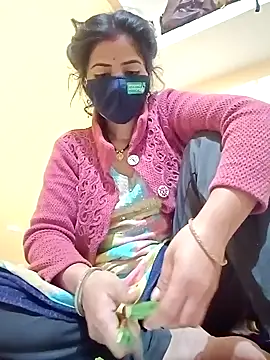 Snapshot of Mamta_Chaterjee chatting on December 20, 2:52 am Mamta Chaterjee online show from December 20, 2:52 am