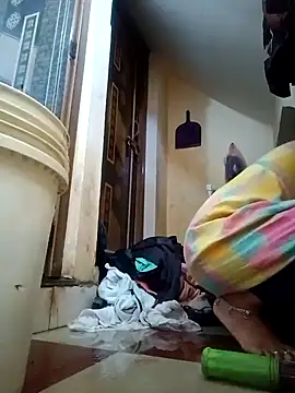 Snapshot of Mamta_Chaterjee chatting on December 20, 6:19 am Mamta Chaterjee online show from December 20, 6:19 am