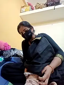 Snapshot of Mamta_Chaterjee chatting on December 21, 8:50 am Mamta Chaterjee online show from December 21, 8:50 am