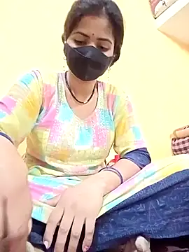 Snapshot of Mamta_Chaterjee chatting on December 24, 5:05 am Mamta Chaterjee online show from December 24, 5:05 am