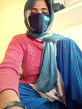 Snapshot of Mamta_Chaterjee chatting on January 14, 9:24 am Mamta Chaterjee online show from January 14, 9:24 am