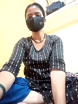 Snapshot of Mamta_Chaterjee chatting on January 16, 2:19 am Mamta Chaterjee online show from January 16, 2:19 am