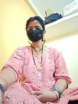 Snapshot of Mamta_Chaterjee chatting on January 21, 2:11 am Mamta Chaterjee online show from January 21, 2:11 am