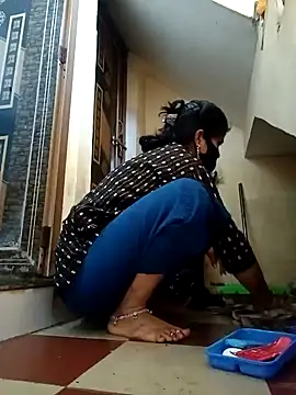 Snapshot of Mamta_Chaterjee chatting on January 24, 6:14 am Mamta Chaterjee online show from January 24, 6:14 am