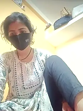 Snapshot of Mamta_Chaterjee chatting on February 28, 3:04 am Mamta Chaterjee online show from February 28, 3:04 am