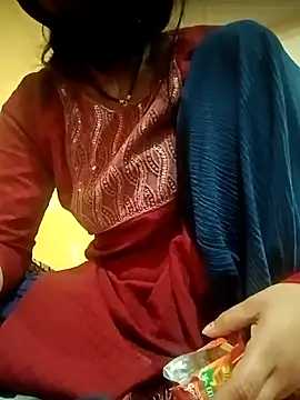 Snapshot of Mamta_Chaterjee chatting on March 5, 2:46 am Mamta Chaterjee online show from March 5, 2:46 am