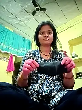 Snapshot of Mamta_Chaterjee chatting on March 15, 1:30 am Mamta Chaterjee online show from March 15, 1:30 am