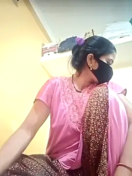 Snapshot of Mamta_Chaterjee chatting on March 23, 2:37 am Mamta Chaterjee online show from March 23, 2:37 am