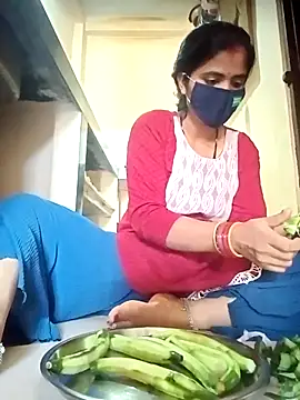 Snapshot of Mamta_Chaterjee chatting on October 2, 3:35 am Mamta Chaterjee online show from October 2, 3:35 am