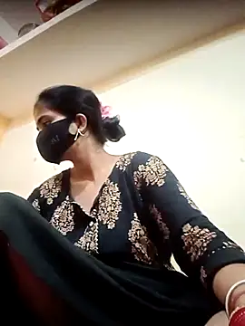 Snapshot of Mamta_Chaterjee chatting on October 6, 1:14 am Mamta Chaterjee online show from October 6, 1:14 am