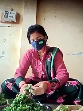 Snapshot of Mamta_Chaterjee chatting on October 29, 1:52 am Mamta Chaterjee online show from October 29, 1:52 am