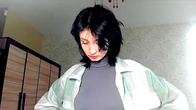 JulisSweet online show from March 3, 7:32 am