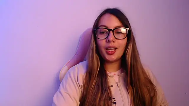 lalawhitte online show from January 9, 9:38 pm