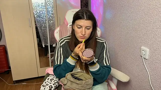 Snapshot of Katrin__kiss chatting on May 4, 5:20 pm Katrin kiss online show from May 4, 5:20 pm