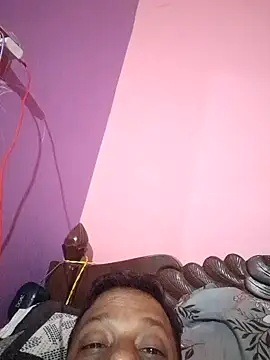 Snapshot of ind_hero chatting on December 2, 1:39 pm ind hero online show from December 2, 1:39 pm