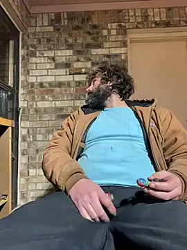 Snapshot of bigJohnson223 chatting on December 15, 12:17 pm bigJohnson223 online show from December 15, 12:17 pm