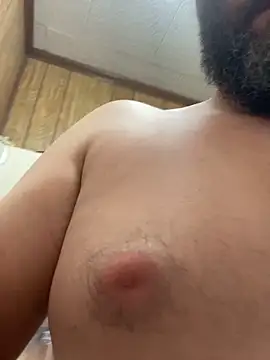 Snapshot of bigJohnson223 chatting on September 15, 11:38 pm bigJohnson223 online show from September 15, 11:38 pm