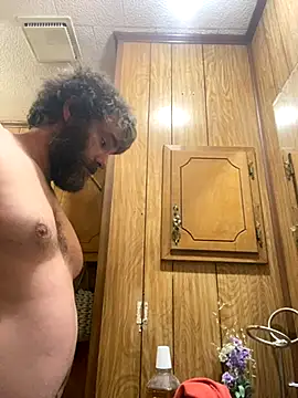 Snapshot of bigJohnson223 chatting on November 18, 7:02 am bigJohnson223 online show from November 18, 7:02 am