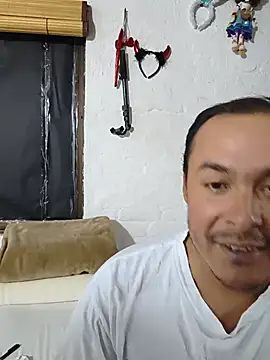 Snapshot of piton77 chatting on July 18, 10:13 pm piton77 online show from July 18, 10:13 pm