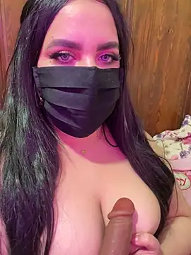 Snapshot of AMBER_SEXY99 chatting on December 15, 2:30 am AMBER SEXY99 online show from December 15, 2:30 am