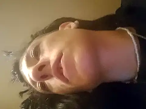 Snapshot of gala2 chatting on February 14, 5:51 am gala2 online show from February 14, 5:51 am