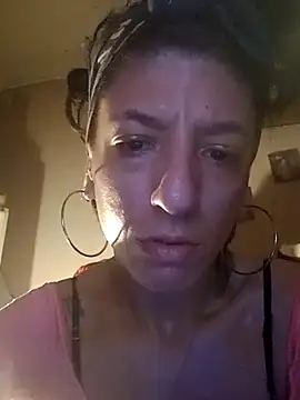 Snapshot of gala2 chatting on March 10, 8:26 am gala2 online show from March 10, 8:26 am