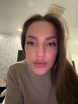 BellaHalles online show from February 27, 3:48 pm