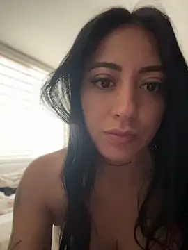 keilelewis online show from June 28, 1:28 pm