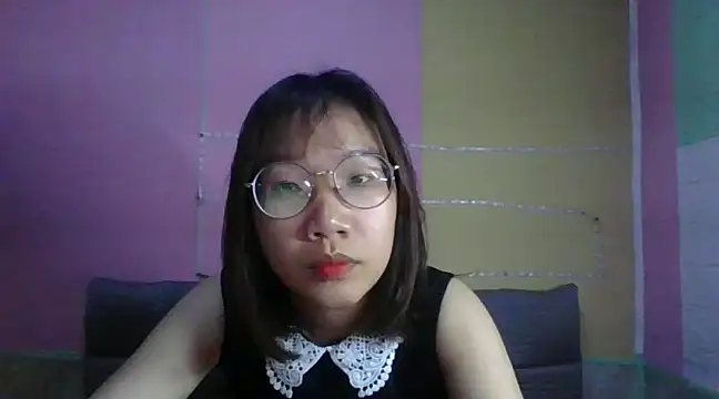 Nanoko online show from December 7, 11:29 am