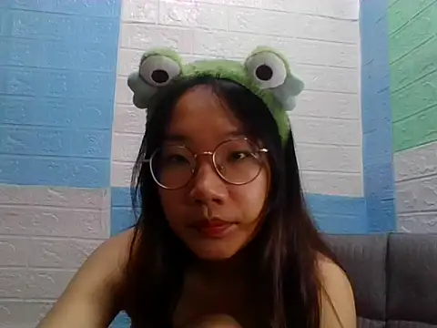 Nanoko online show from September 30, 1:27 pm