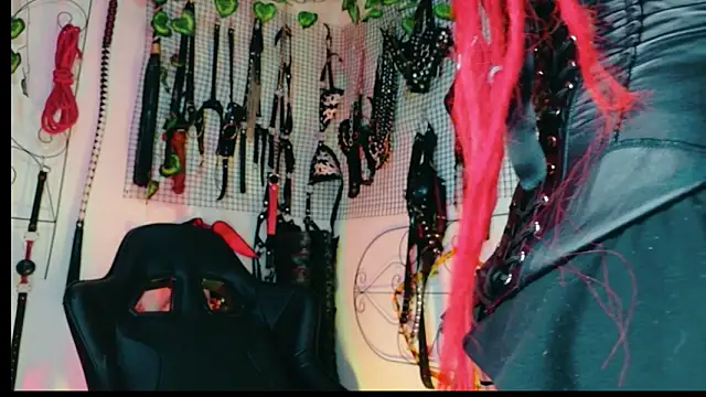 Agatha BDSM online show from May 2, 11:43 pm
