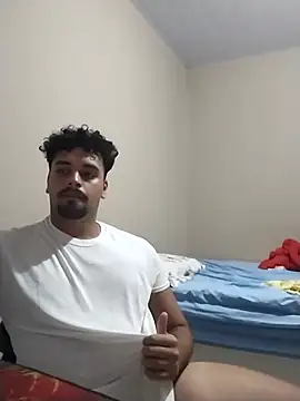 Snapshot of Xcumshot33 chatting on February 18, 12:48 am Xcumshot33 online show from February 18, 12:48 am