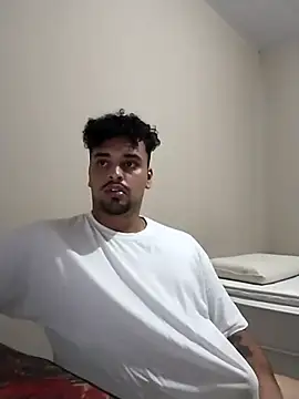 Snapshot of Xcumshot33 chatting on March 10, 9:40 pm Xcumshot33 online show from March 10, 9:40 pm