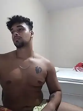 Snapshot of Xcumshot33 chatting on March 13, 4:05 am Xcumshot33 online show from March 13, 4:05 am