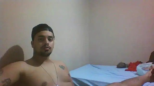 Snapshot of Xcumshot33 chatting on September 30, 2:49 am Xcumshot33 online show from September 30, 2:49 am