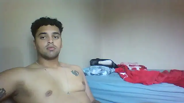 Snapshot of Xcumshot33 chatting on October 29, 5:25 pm Xcumshot33 online show from October 29, 5:25 pm