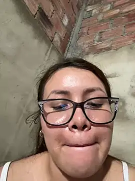 Snapshot of solecito_22 chatting on December 5, 3:59 am solecito 22 online show from December 5, 3:59 am